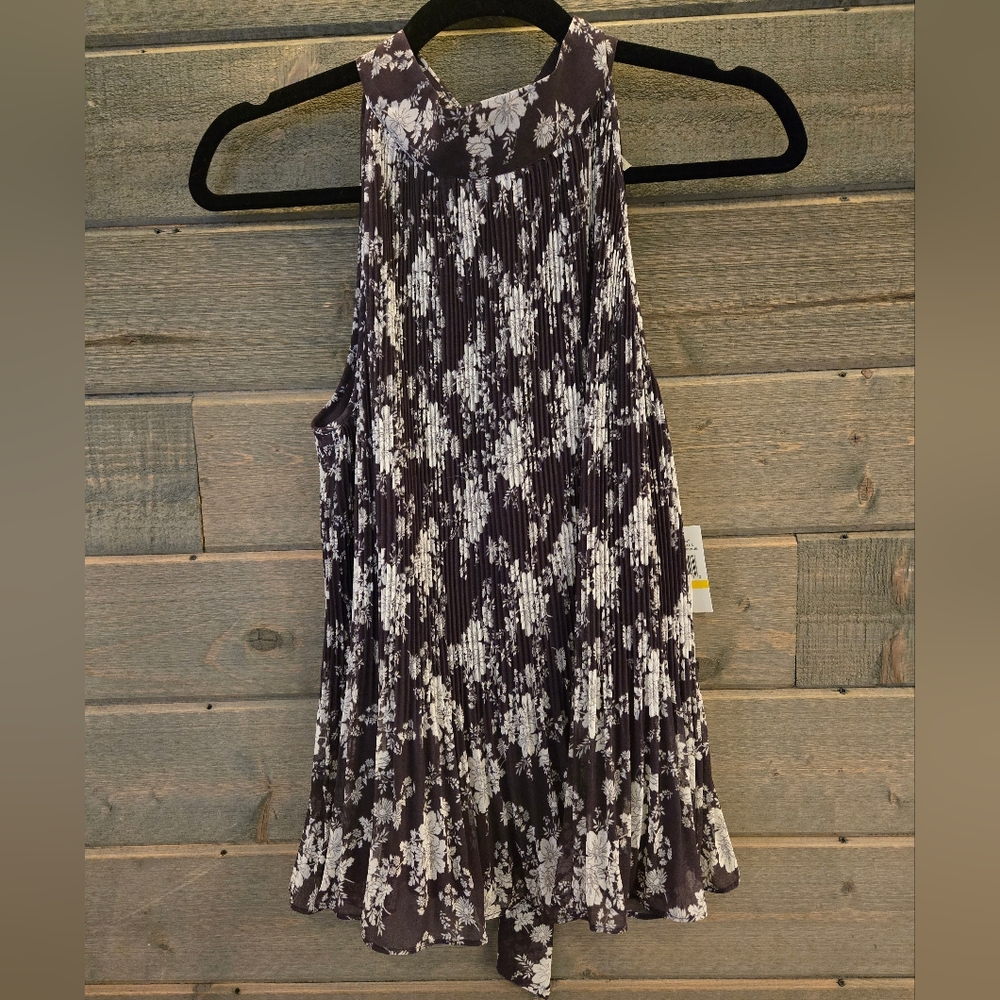 1. State Purple Cream Floral Pleated Tie Neck Blouse Top - Women's Medium, NWT